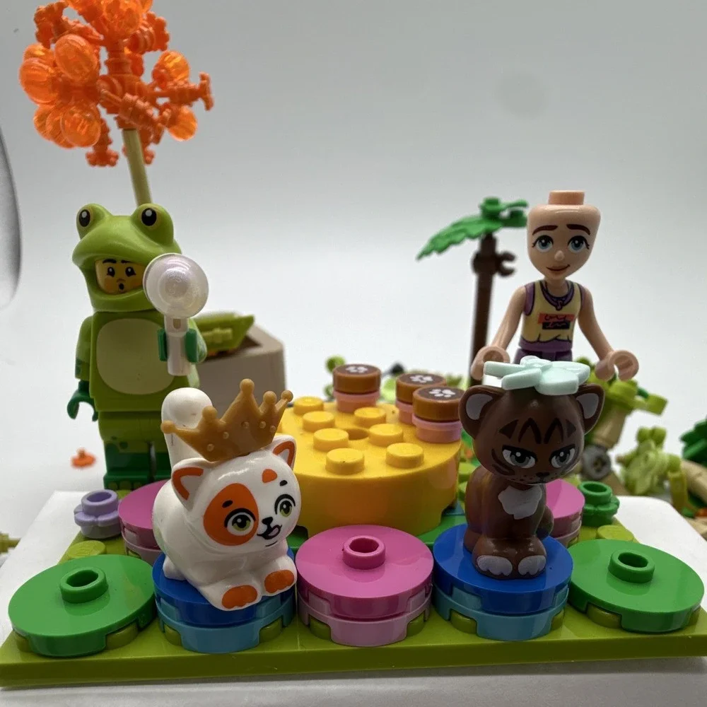 LEGO Multicolor Mixed Lot Bricks Pieces w/ Minifigures Animals Trees Plants